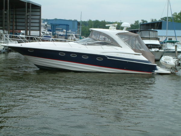 42' Regal Commodore