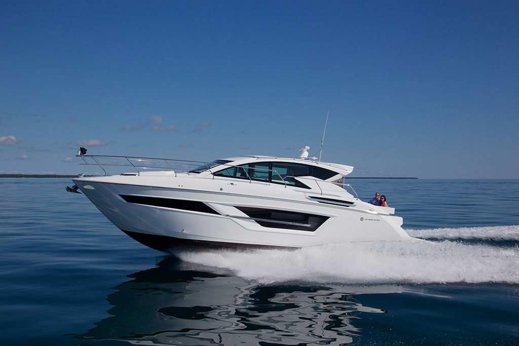 46' Cruisers Yachts CANTIUS